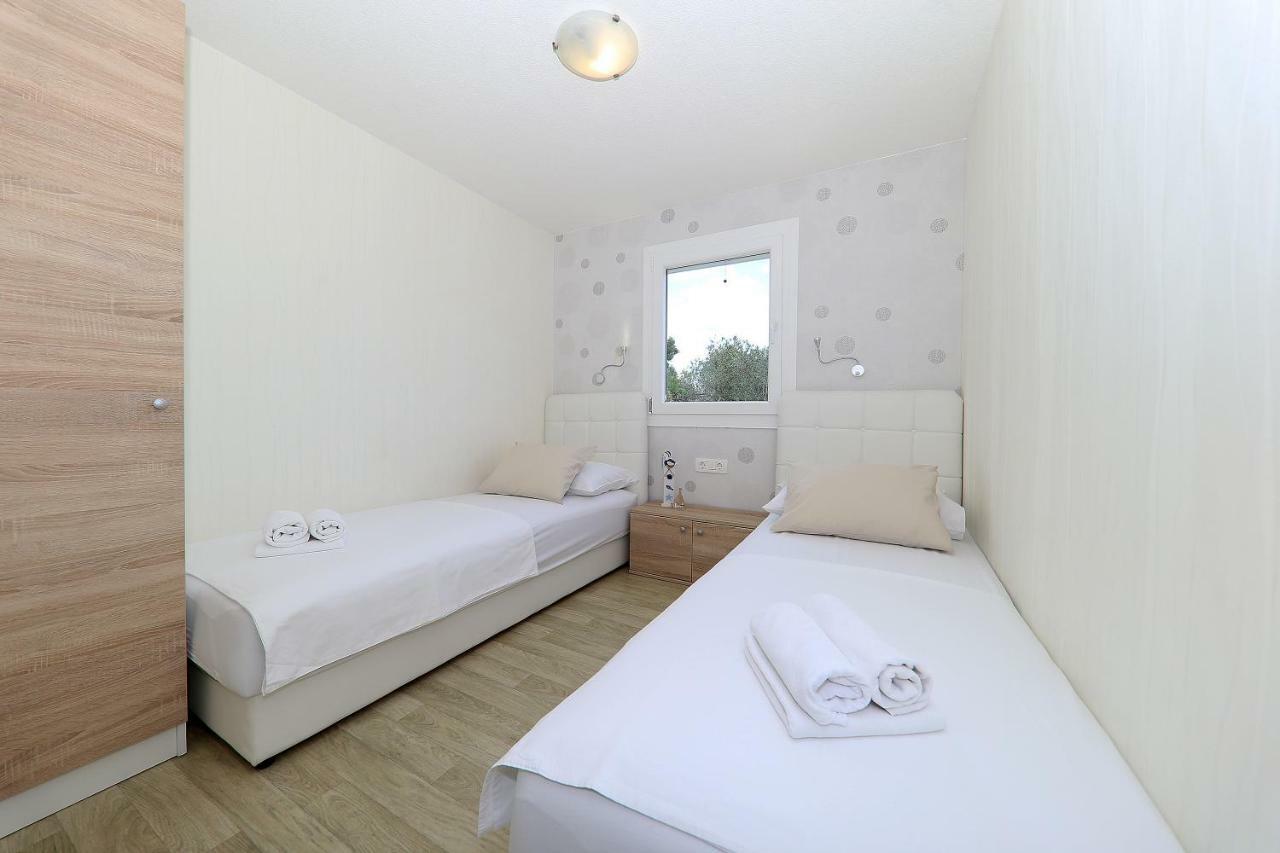 Camp Lostura Slanica Μούρτερ Εξωτερικό φωτογραφία